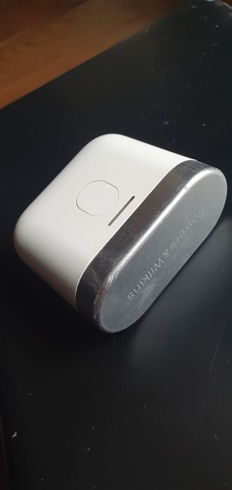 Bowers Wilkins Pi7 s2 - uszkodzone, nie wiem co jest