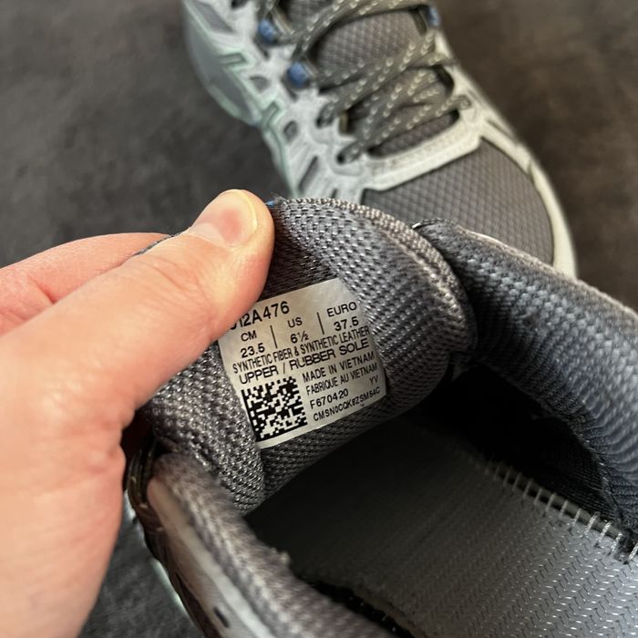 Жіночі кросівки Gel-venture 7. P. 37,5. Ідеал!!!