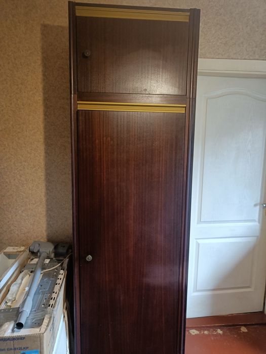 Продам шкаф , пенал