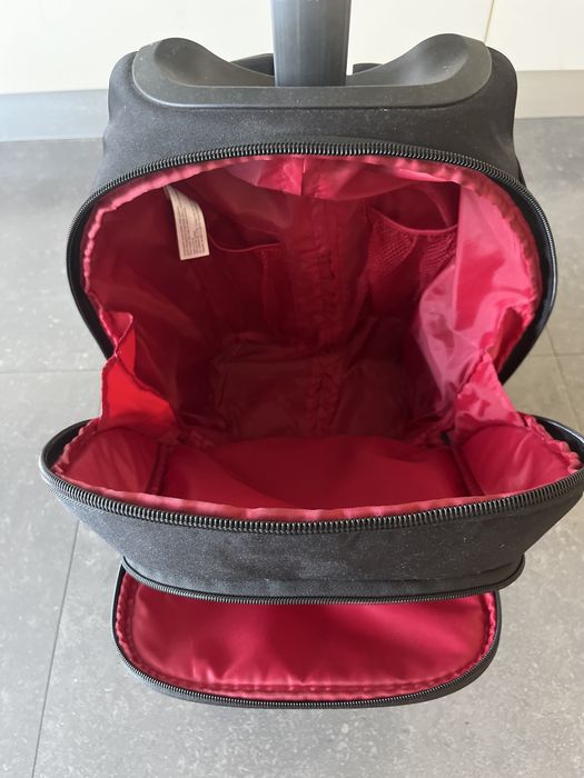 Mochila Nikidom rodas grandes