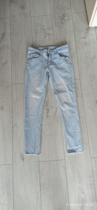 Rurki błękitne damskie r. 28. Gina Tricot