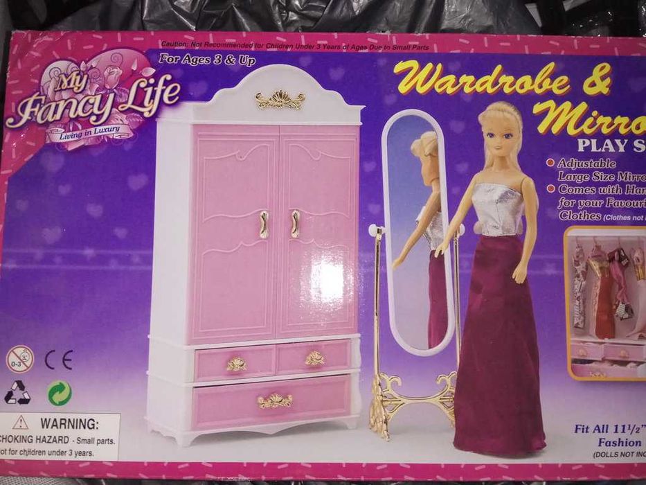 Мебель для куклы гардероб