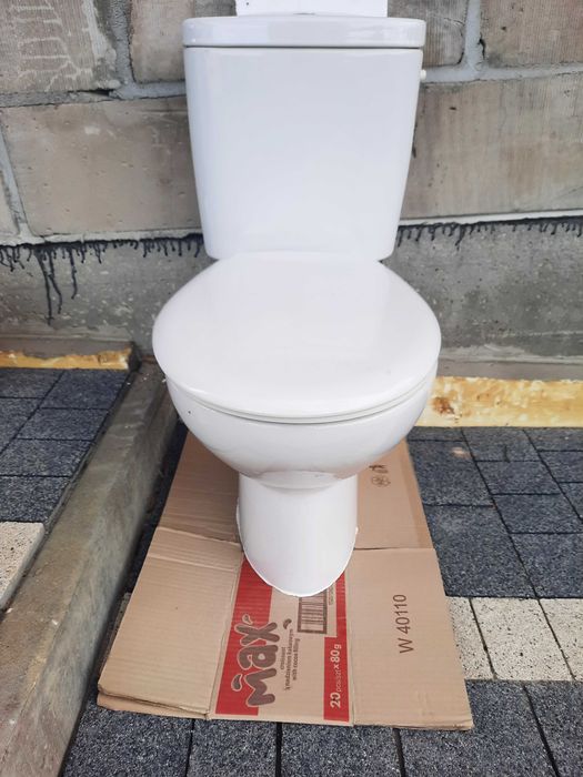 Misa   WC   Roca