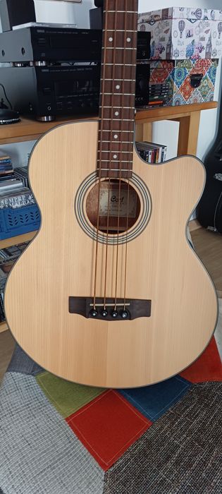 Baixo Electroacustico Cort