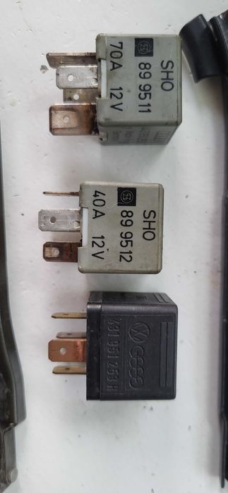 Реле для Audi 80