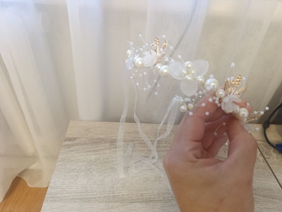 Прикраса в волосся