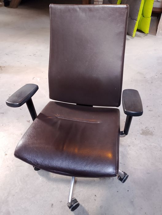 Fotel ergonomiczny biurowy Bejot