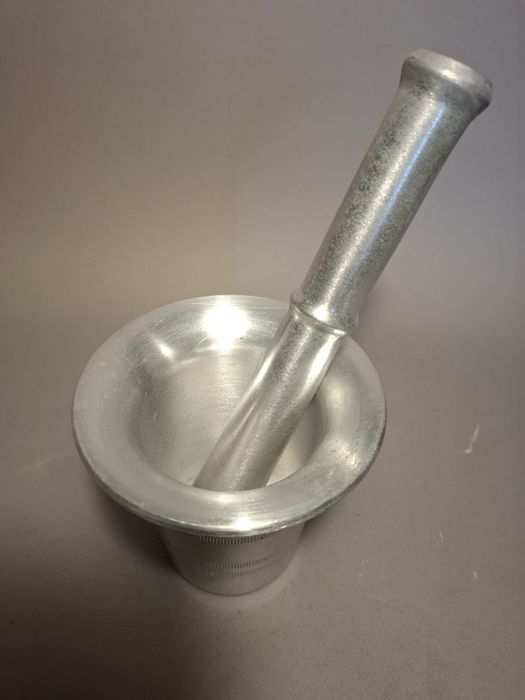 Moździerz aluminium prl