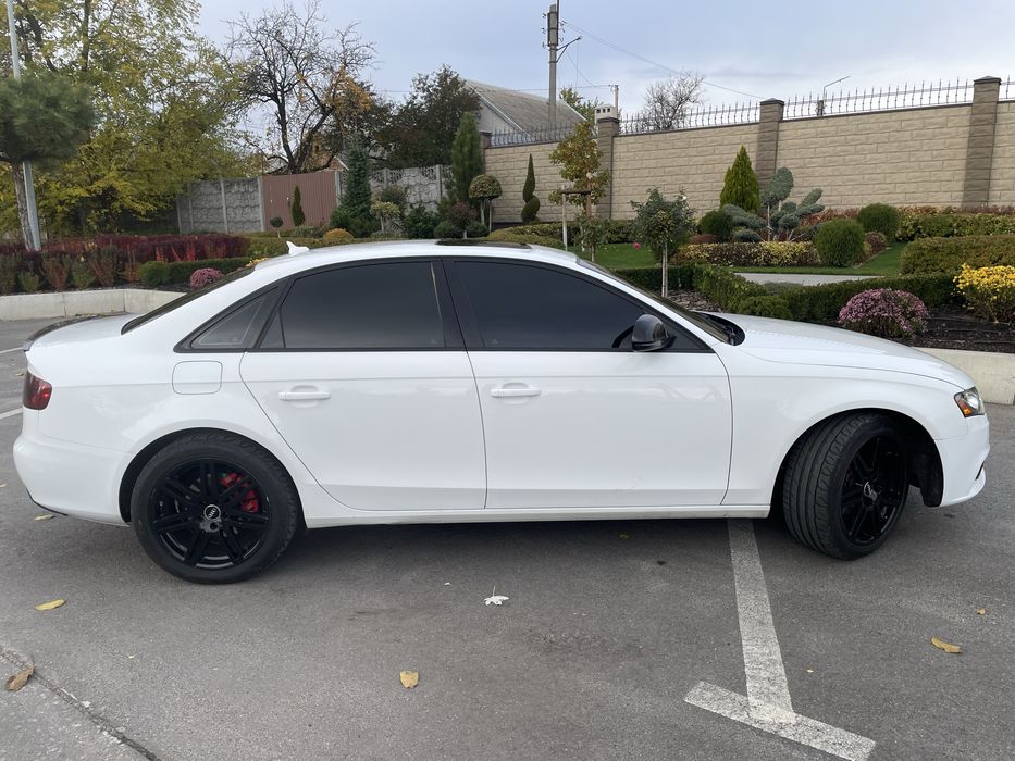 Продам Audi a4 b8