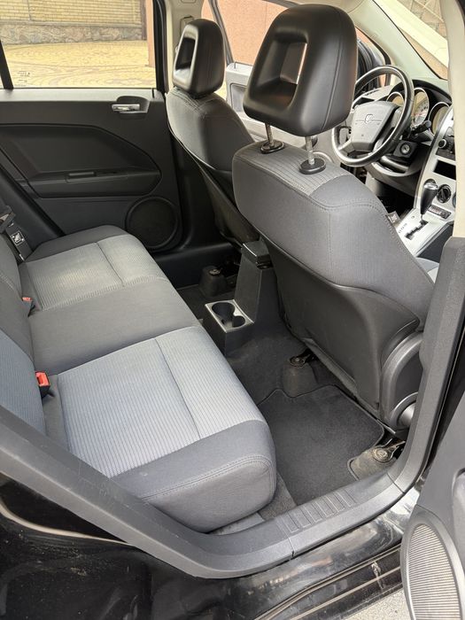 Продам авто Dodge Caliber 2008