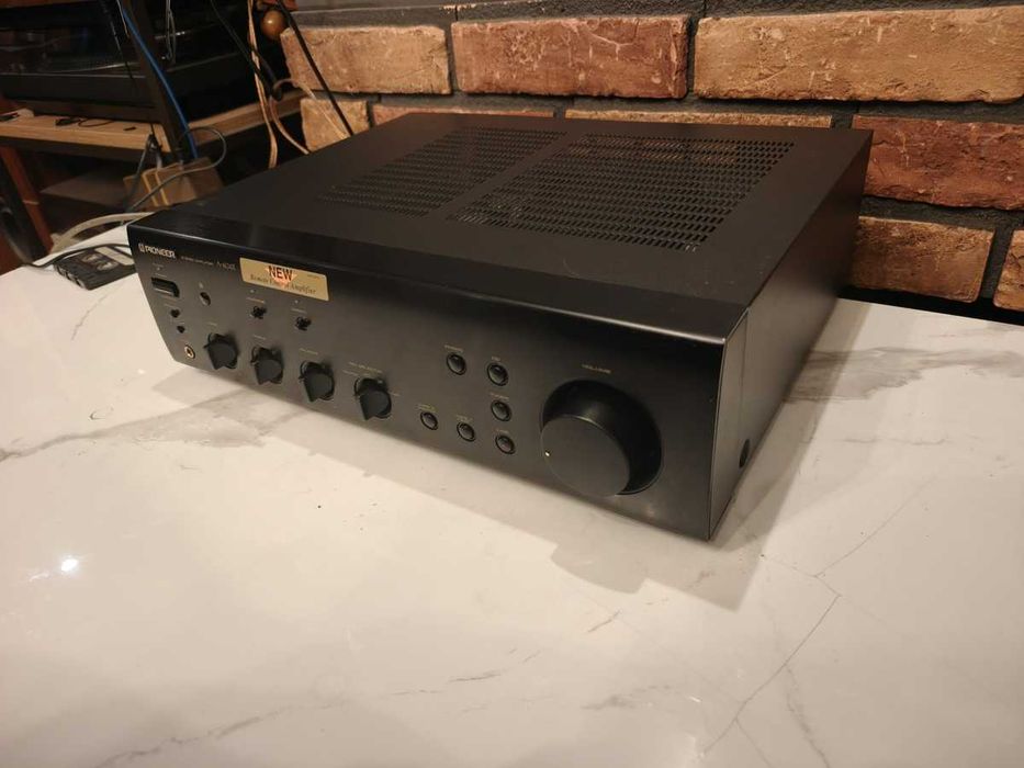 PIONEER A-404R Znakomity wzmacniacz STEREO