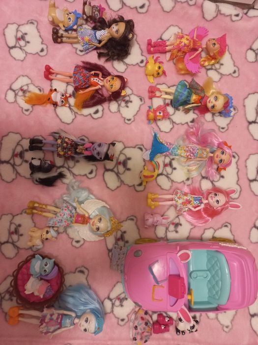 Enchantimals 9 laleczki i samochód