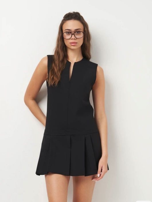 Чорна цупка сукня від Zara