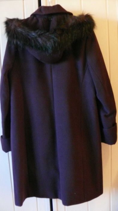 Nowy płaszcz z flauszu.