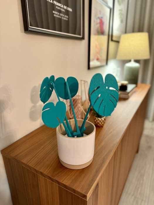 Planta com folhas base para copos