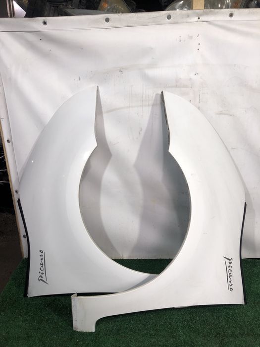 Передні крила крило Citroen Picasso c4 цітроен пікассо оригінал