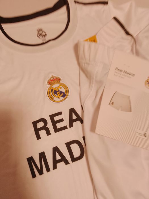 Komplet piłkarski Real Madrid koszulka+spodenki,nowe