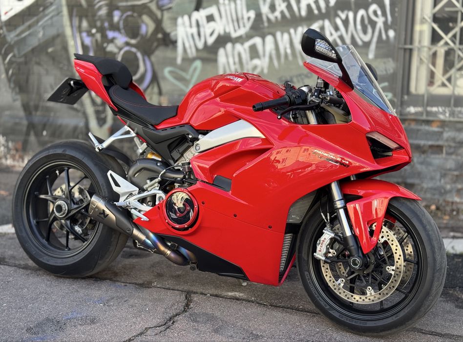 Мотоцикл Ducati Panigale V4 2018 рік