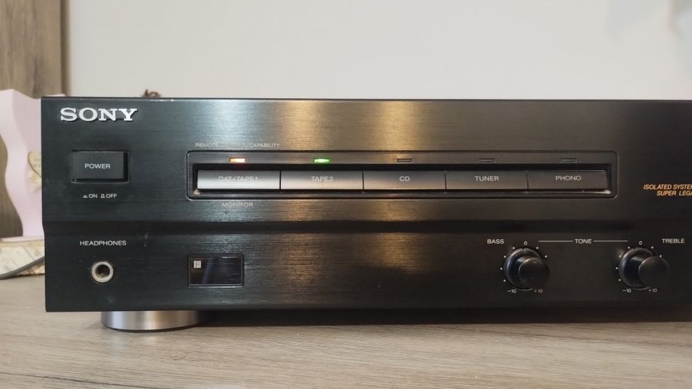 Sony F235 R wzmacniacz