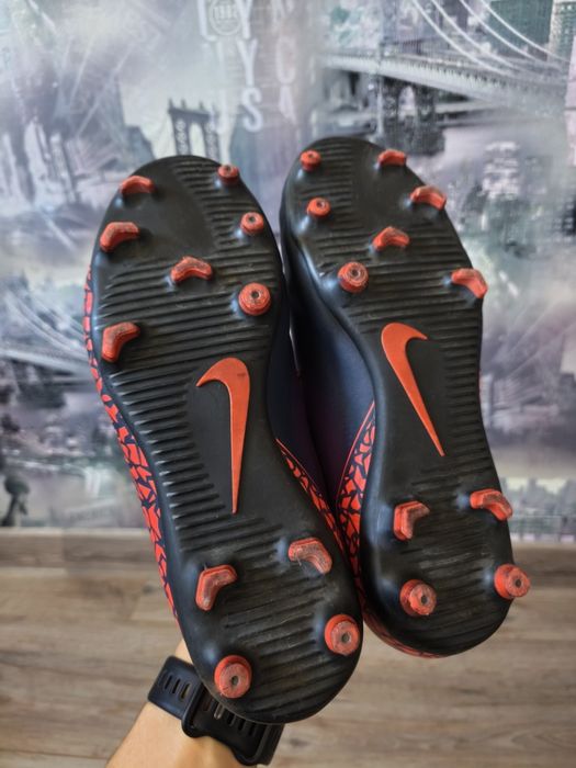 Футбольні бутси моделі Nike Hypervenom Phade II FG, 38 р