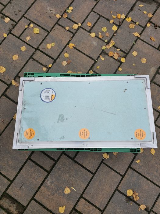 Klapa rewizyjna awenta 30x60