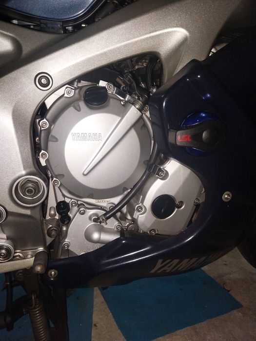 Mota Yahama FZ6 Fazer