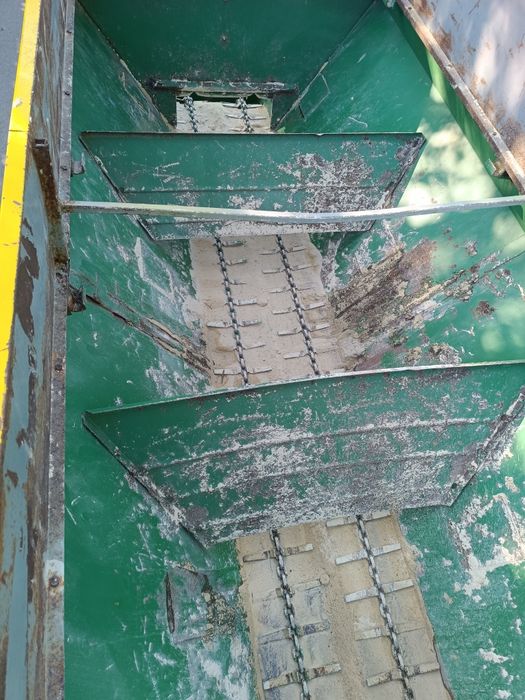 Rozsiewacz wapna RCW Ursus Unia Bredal 10 ton