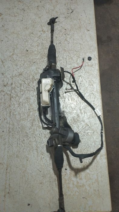 Рульова рейка рулевая Пассат Б7 б6 Тігуан Тауран гольф суперб 2