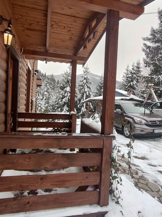 Відпочинок в Карпатах номер з окремим входом і кухнею .