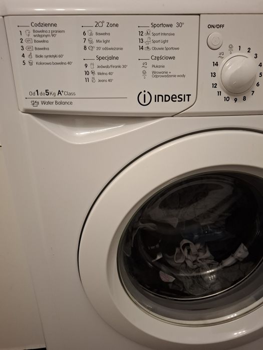 Pralka Indesit IWSD51051