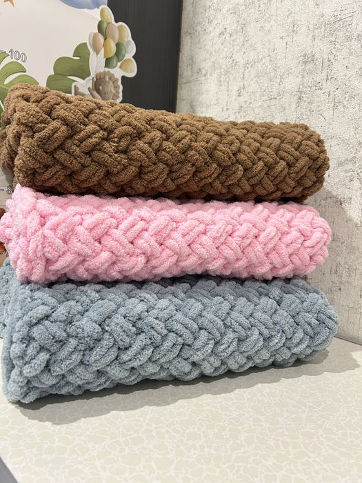 Пледи ручної роботи