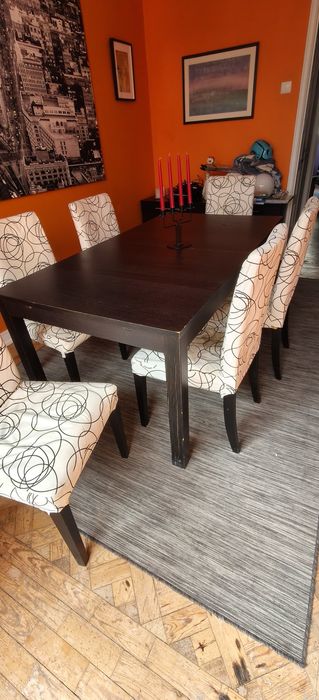 Mobília de sala de jantar IKEA usada