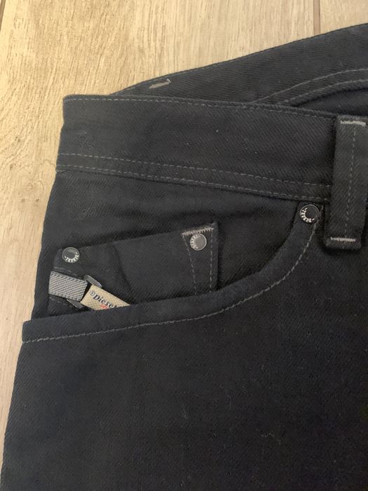 Jeansy Diesel Darron czarne, ciężkie 32/30