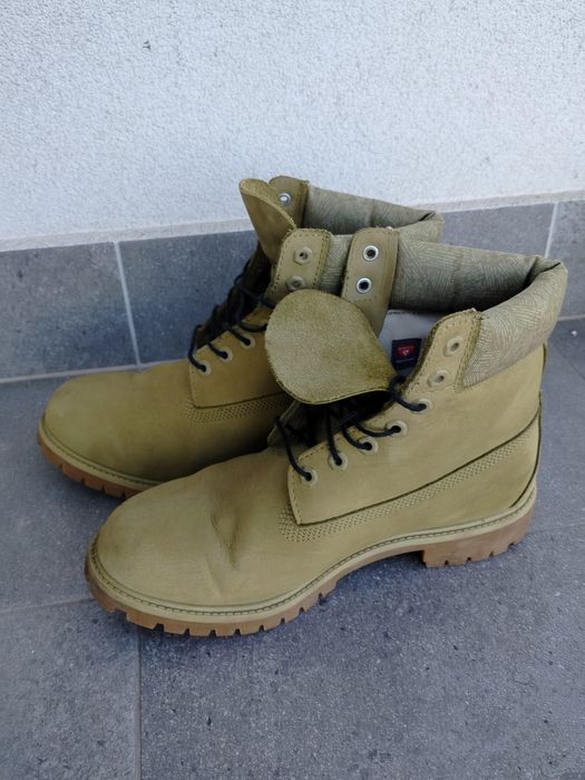 Buty Timberland Premium 6 Inch Boot A1PBA Khaki Nubuk Primaloft 44 W 10W Klasyk