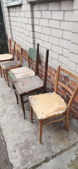 Старые стулья в ремонт: 20 грн. - Кухонная мебель Андреевка на Olx