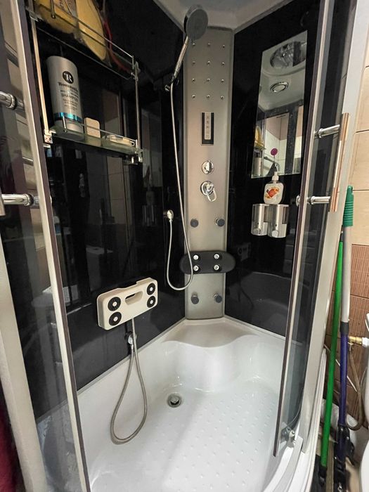 2-кімнатна з ремонтом та автономним опаленням. Ідеальна для сім’ї!