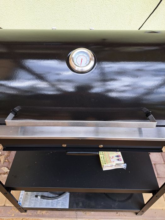 Grill węglowy ogrodowy