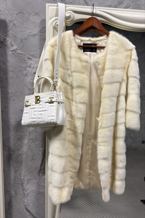 Норка шуба біла