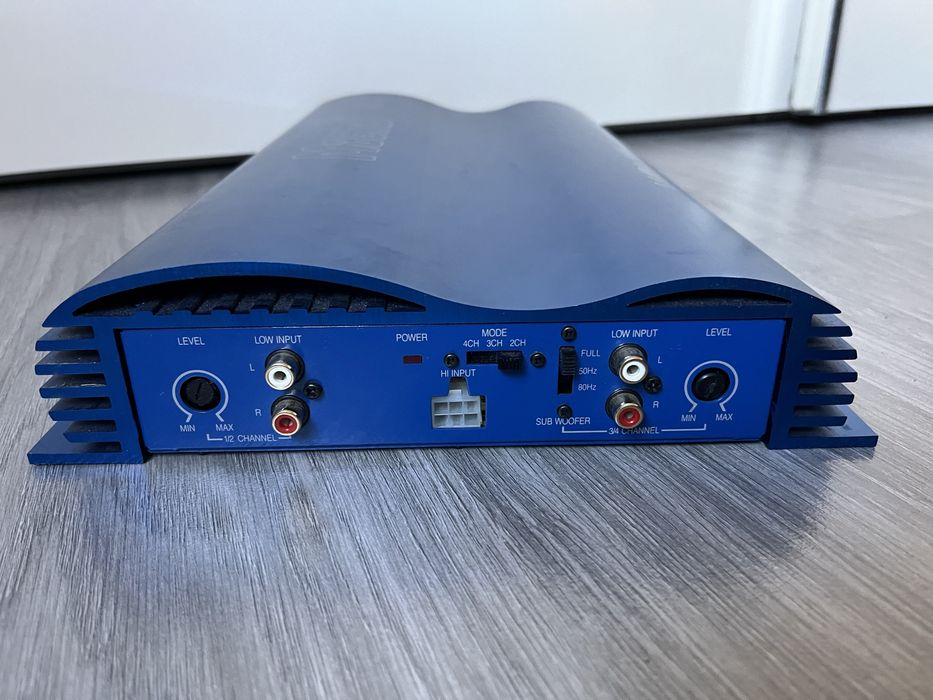 Підсилювач звуку  для авто Magnat 440W 4 канали