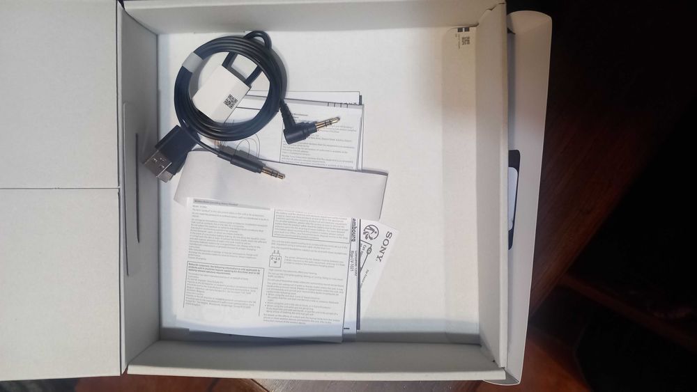 Headphones Sony WC-CH720N