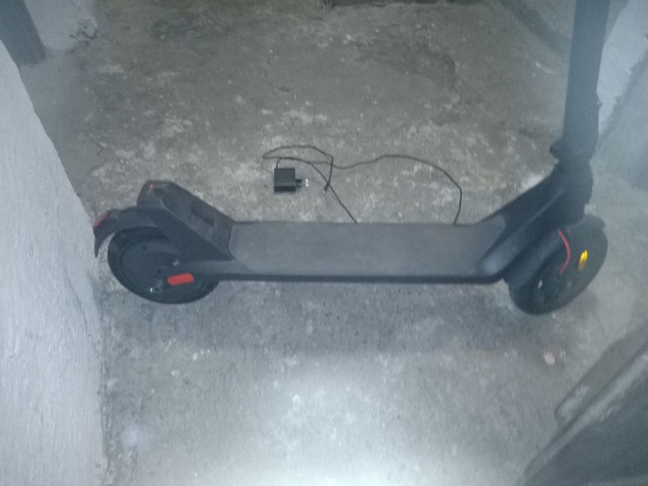 Sprzedam hulajnogę elektryczną Xiaomi 4lite 2nd new  gen