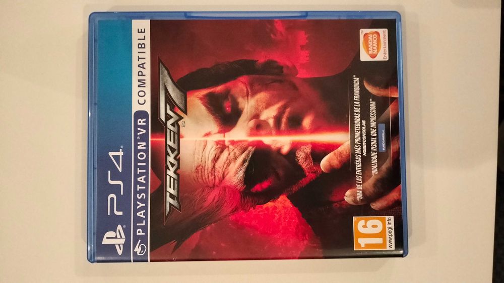 PS4 Slim 500GB c/ garantia, dois comandos originais, e jogo Tekken 7