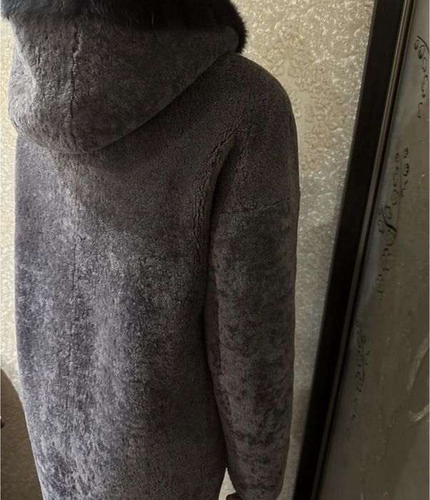 Шуба астраган з песцем