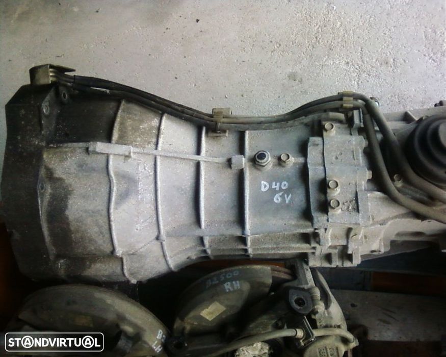 Caixa de velocidades e transferencias Nissan Navara D40 YD25 174CV