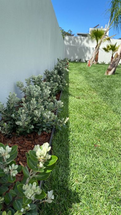 Criação e manutencao de jardins - ARCOMADEIRAS UNIPESSOAL LDA