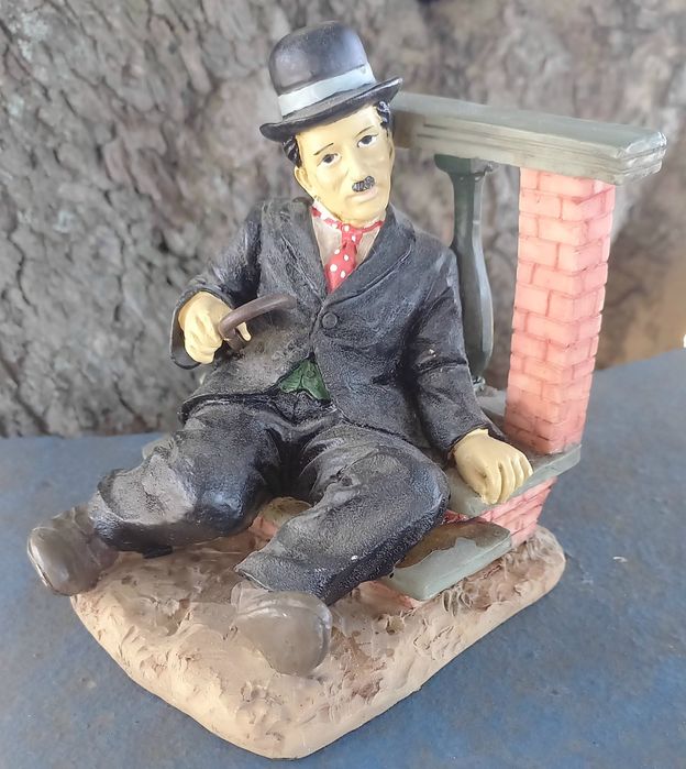 Estatueta do Charlie Chaplin
Valor 12,50 € + portes