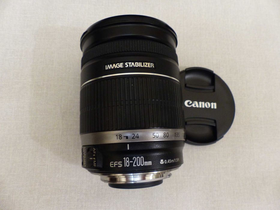 CANON EF-S 18-200mm F/3.5-5.6 IS Zoom Objektiv (Gebraucht) in Emmen für