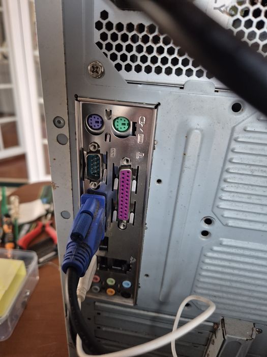 Pc torre Core2duo E7600 (3.06ghz/4gb ram)