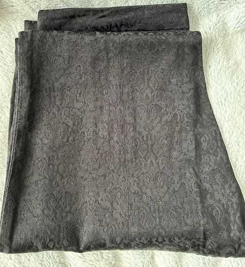 Zara Basic Spodnie damskie czarne z wytłaczanym wzorem L/40