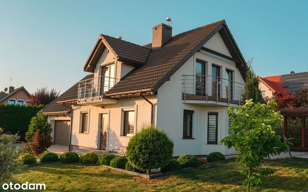 Dom jednorodzinny wolnostojący, z urządzonym ogrodem, pod Krakowem